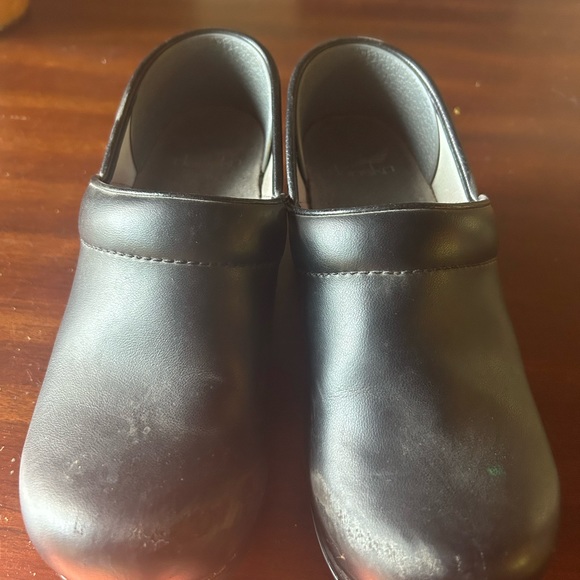 Dansko Professional Clogs in Oiled Black - Picture 2 of 4
